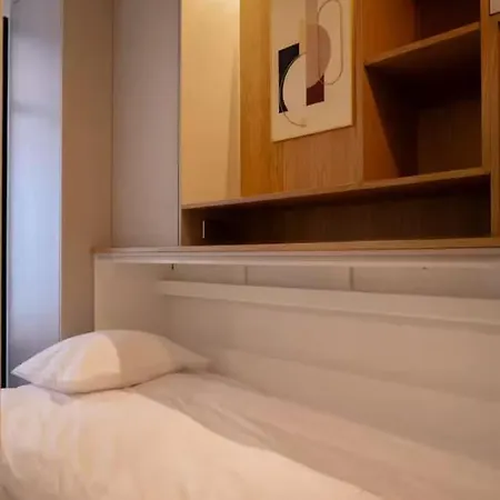 Renovated Great Design * Paris